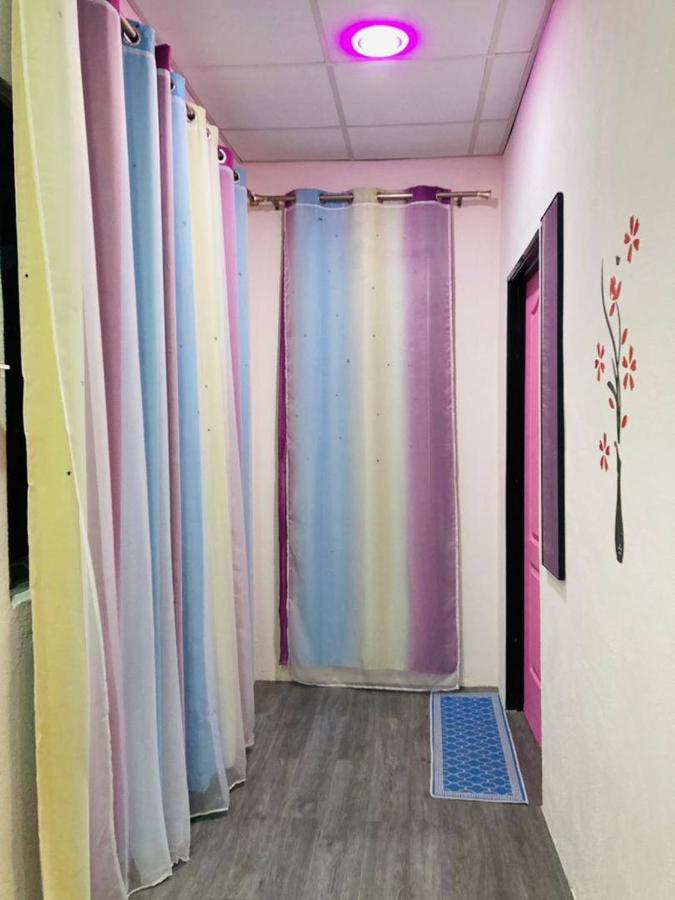 Pink Homestay D'Perlis Kangar Exteriör bild